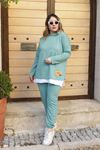 RENKTE GENİŞ KESİM BEYAZ DETAYLI YEŞİL TAKIM