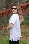 RENKTE V YAKA KIZ BASKILI GRİ TSHİRT
