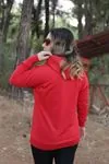 RENKTE OVERSİZE KIRMIZI SWEAT