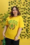 RENKTE GENİŞ KALIP BASKILI SARI T-SHİRT