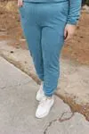 RENKTE GENİŞ KESİM PETROL KADİFE HAVLU TAKIM