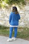 RENKTE GENİŞ KESİM BEYAZ DETAYLI SAKS MAVİ TAKIM