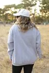 RENKTE CEPLİ GENİŞ KESİM ÜÇ İPLİK ŞARDONLU GRİ SWEAT