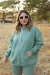 RENKTE CEPLİ GENİŞ KESİM ÜÇ İPLİK ŞARDONLU YEŞİL SWEAT