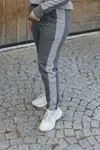 RENKTE GENİŞ KESİM GARNİLİ ŞARDONLU TAKIM