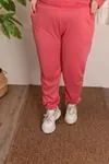 RENKTE GENİŞ KESİM BEYAZ DETAYLI MERCAN TAKIM