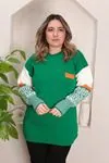 RENKTE STANDART KOLLARI DESENLİ YEŞİL TRİKO KAZAK