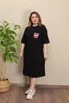 RENKTE ÖN YAZILI SİYAH ELBİSE