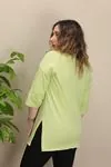 RENKTE YAN YIRTMAÇLI DUBLE KOL V YAKA YEŞİL TSHİRT