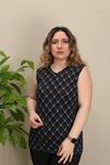 RENKTE KALIN ASKILI V YAKA DESENLİ BLUZ