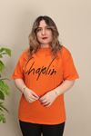 RENKTE YAZILI TURUNCU TSHİRT