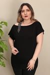 RENKTE OMUZ DEKOLTELİ VE TAŞ İŞLEMELİ TASARIM SİYAH BLUZ