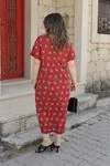 RENKTE KISA KOLLU HELEN DESENLİ ELBİSE