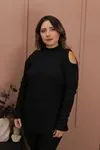 RENKTE OMUZU DAMLA STANDART SİYAH TRİKO