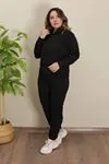 RENKTE ORTASI SİMLİ SİYAH EŞOFMAN TAKIMI