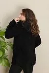 RENKTE BÜYÜK BEDEN KANGURU CEPLİ SİYAH PELUŞ CEKET