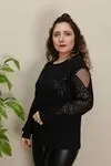 RENKTE ÖNÜ V KOLLARI PUL GARNİLİ SİYAH BLUZ