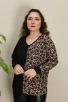 RENKTE YARISI LEOPAR GARNİLİ SİYAH BLUZ
