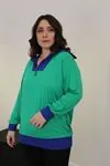 RENKTE YAKASI FERMUARLI TASARIM BLUZ