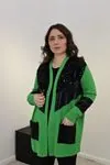 RENKTE DERİ DETAY PAYETLİ YEŞİL TASARIM CEKET