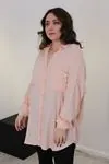 RENKTE PUDRA PEMBE BÜYÜK BEDEN GÖMLEK