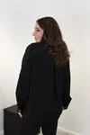 RENKTE CEPLİ DÜĞMELİ BÜYÜK BEDEN SİYAH GÖMLEK
