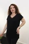RENKTE ŞERİTLİ V YAKA SİYAH BÜYÜK BEDEN BLUZ