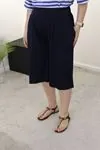 RENKTE LACİVERT BATTAL KAPRİ