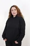 RENKTE BATTAL BEDEN ORTASI DESENLİ SİYAH EŞOFMAN TAKIMI