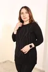 RENKTE BÜYÜK BEDEN TAŞLI SİYAH BLUZ