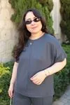 RENKTE BÜYÜK BEDEN ANTRASİT TAKIM