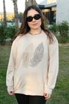 RENKTE KREM YAPRAK İŞLEMELİ TASARIM BLUZ