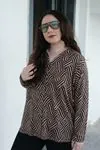 RENKTE BÜYÜK BEDEN DESENLİ DÜĞMELİ ESNEK GÖMLEK&BLUZ