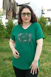 RENKTE BÜYÜK BEDEN TAŞ İŞLEMELİ YEŞİL BLUZ