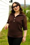 RENKTE DÜĞME DETAYLI ŞİFON KOLLU KAHVERENGİ POLO YAKA BLUZ