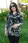 RENKTE DESENLİ KAPRİ KOL ESNEK PENYE BLUZ
