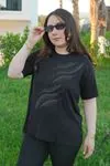 RENKTE TAŞ DETAYLI KISA KOL ESNEK SİYAH BLUZ