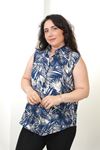 RENKTE BÜYÜK BEDEN KALIN ASKILI DESENLİ BLUZ