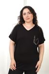 RENKTE BÜYÜK BEDEN OMUZ VE CEP YILAN DESEN TAŞLI SİYAH BLUZ